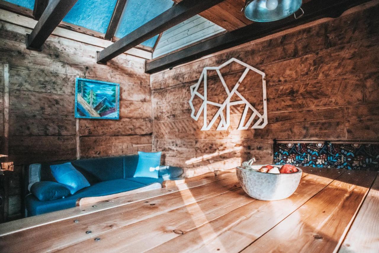Chalet Koliba Sume Pjevaju - Robinzonski Smjestaj, Struja 12 V, Voda Iz Cisterne Mrkopalj