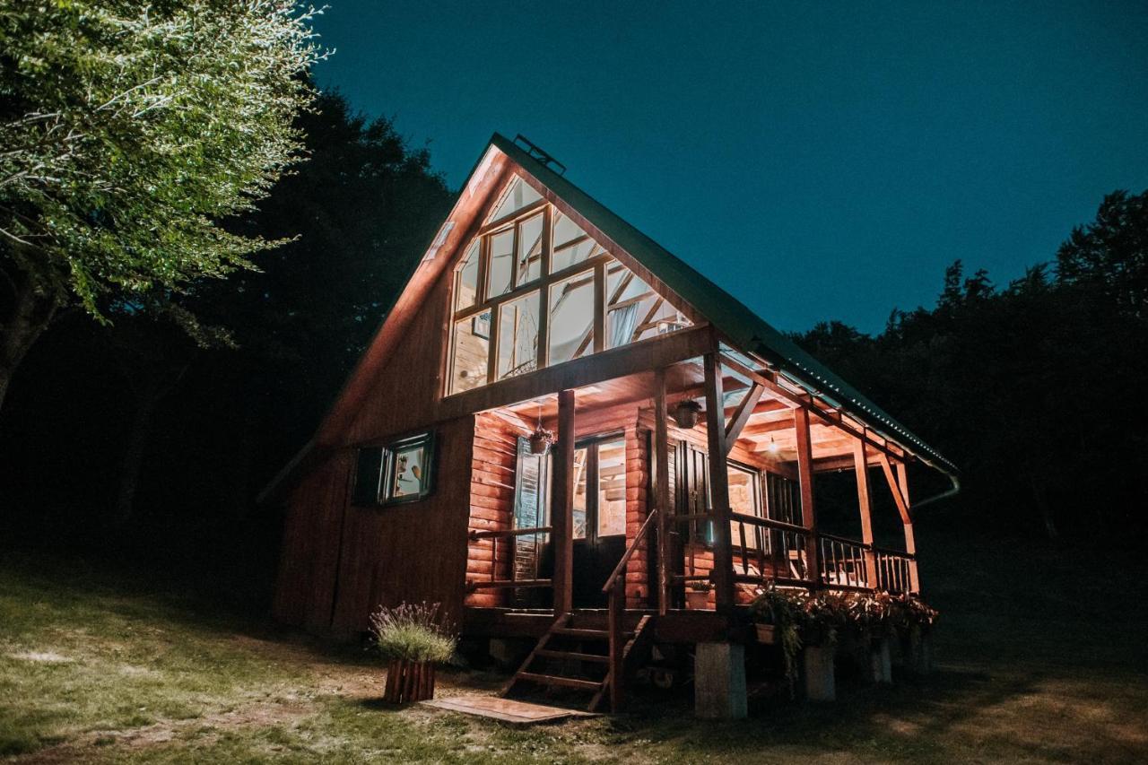 Chalet Koliba Sume Pjevaju - Robinzonski Smjestaj, Struja 12 V, Voda Iz Cisterne *