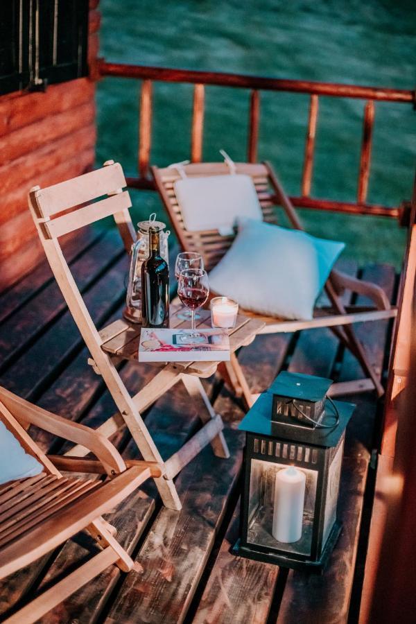 Chalet Koliba Sume Pjevaju - Robinzonski Smjestaj, Struja 12 V, Voda Iz Cisterne *