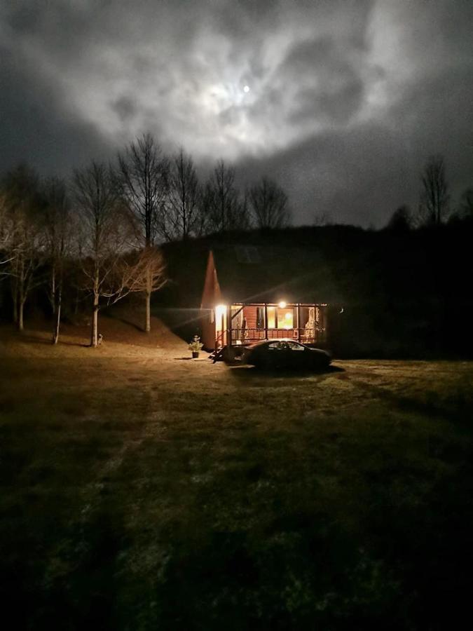 Chalet Koliba Sume Pjevaju - Robinzonski Smjestaj, Struja 12 V, Voda Iz Cisterne *